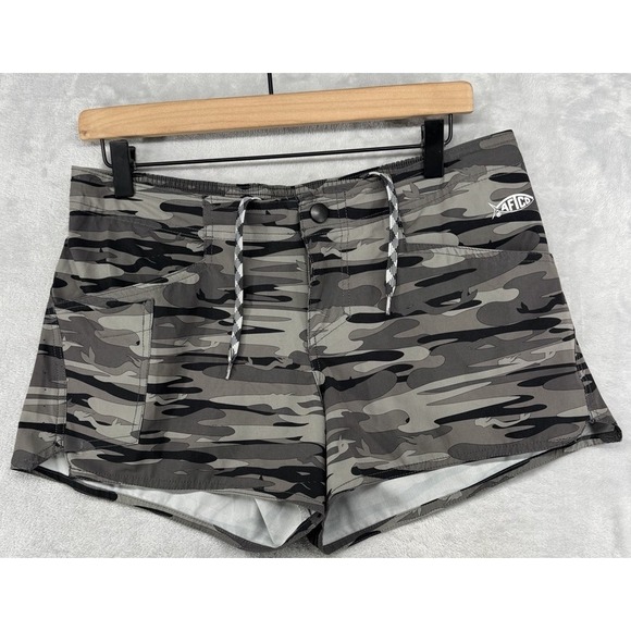 AFTCO Gray Camouflage Mid Rise Stretch Fishing Mercam Chino Shorts 3" Women's  6 - Picture 1 of 5